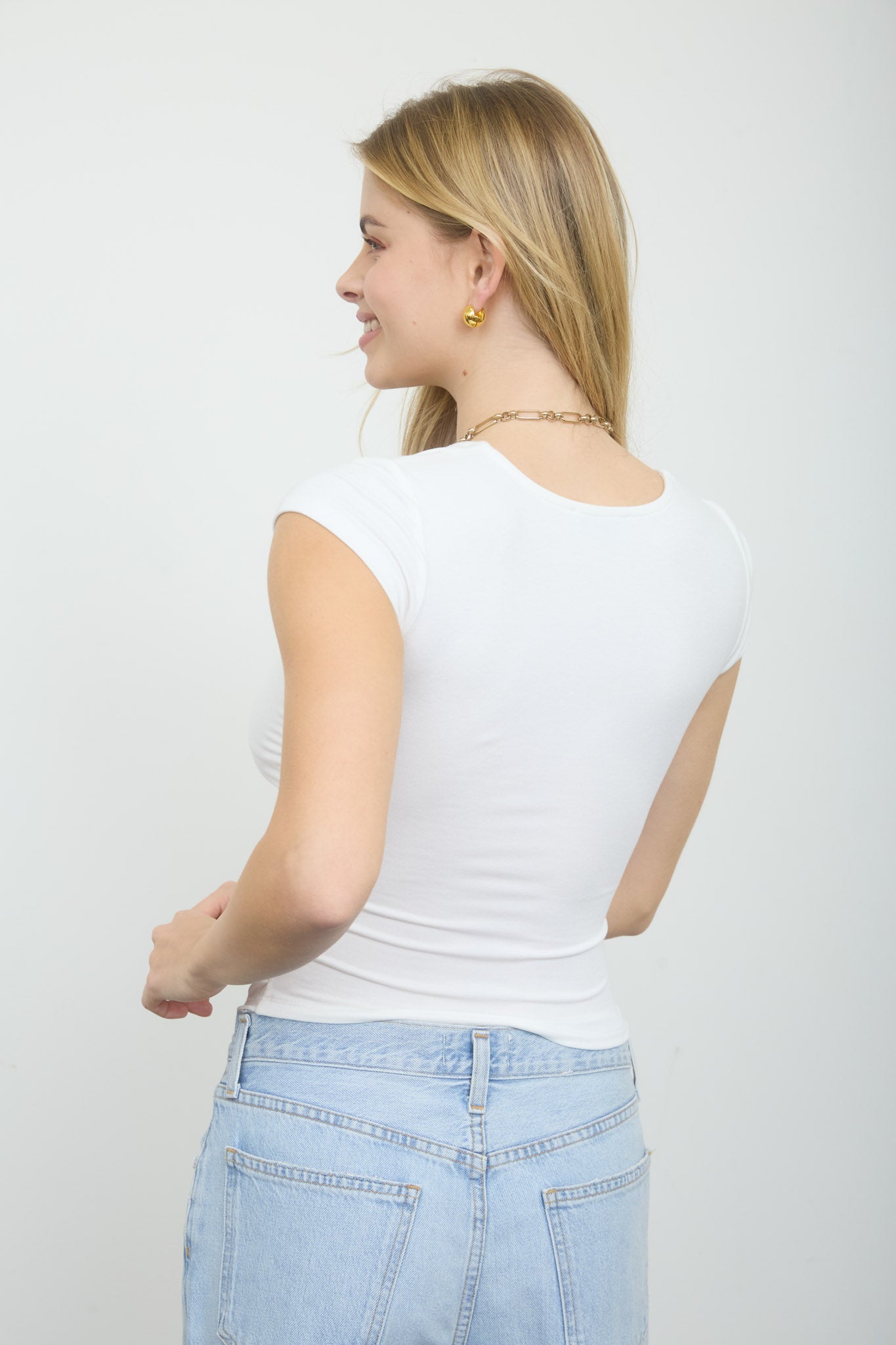 SHORT SLEEVE SQUARE NECKLINE KNIT TOP