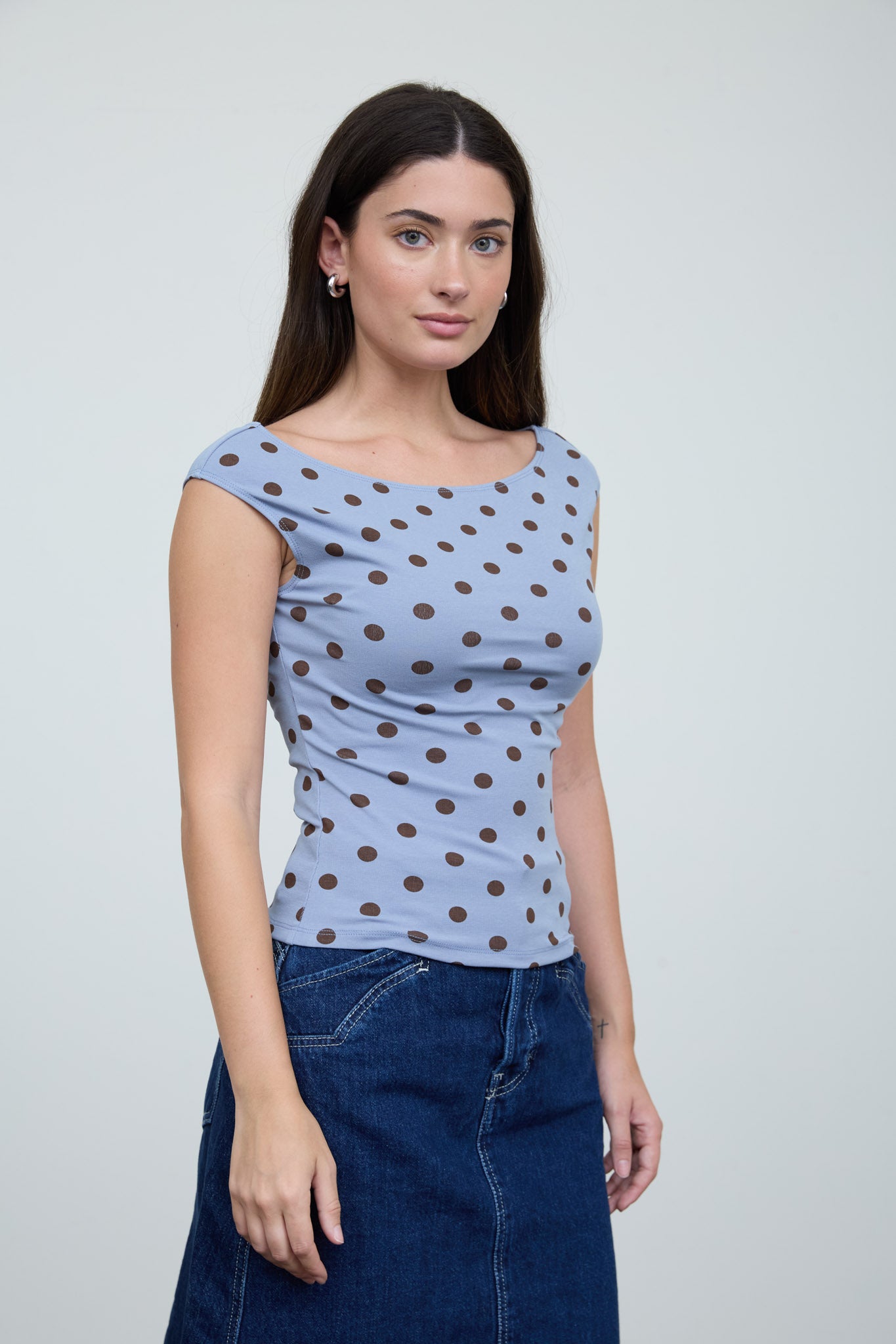 POLKA DOT BOAT NECK SEAMLESS KNIT TOP (PRE-ORDER)