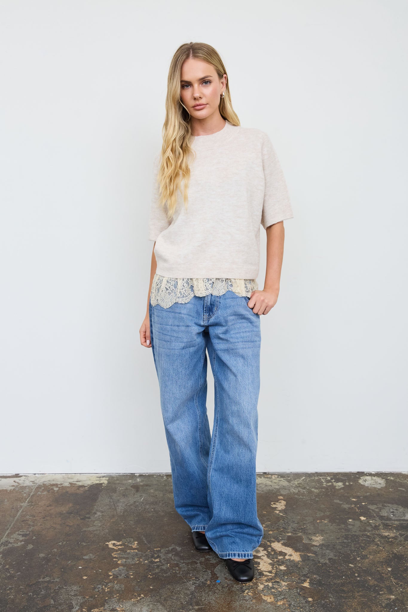 CREWNECK SHORT SLEEVE RIB HEM PULLOVER SWEATER