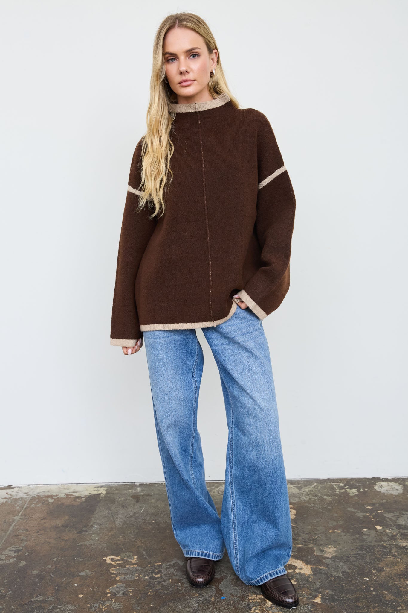 CONTRAST FRONT SEAM MOCK NECK OVERSIZED SWEATER