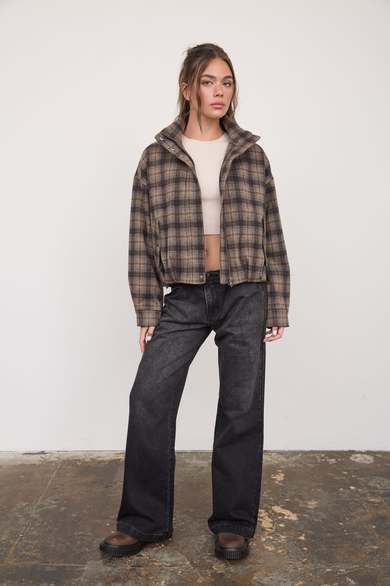 PLAID STAND COLLAR CROPPED JACKET (PRE-ORDER)