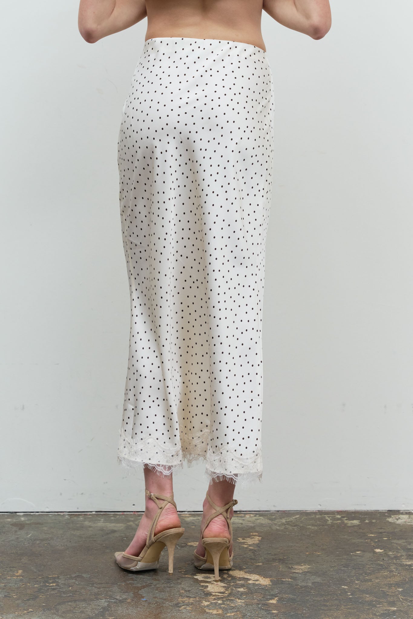 POLKA DOT LACE TRIM SLIT MIDI SKIRT