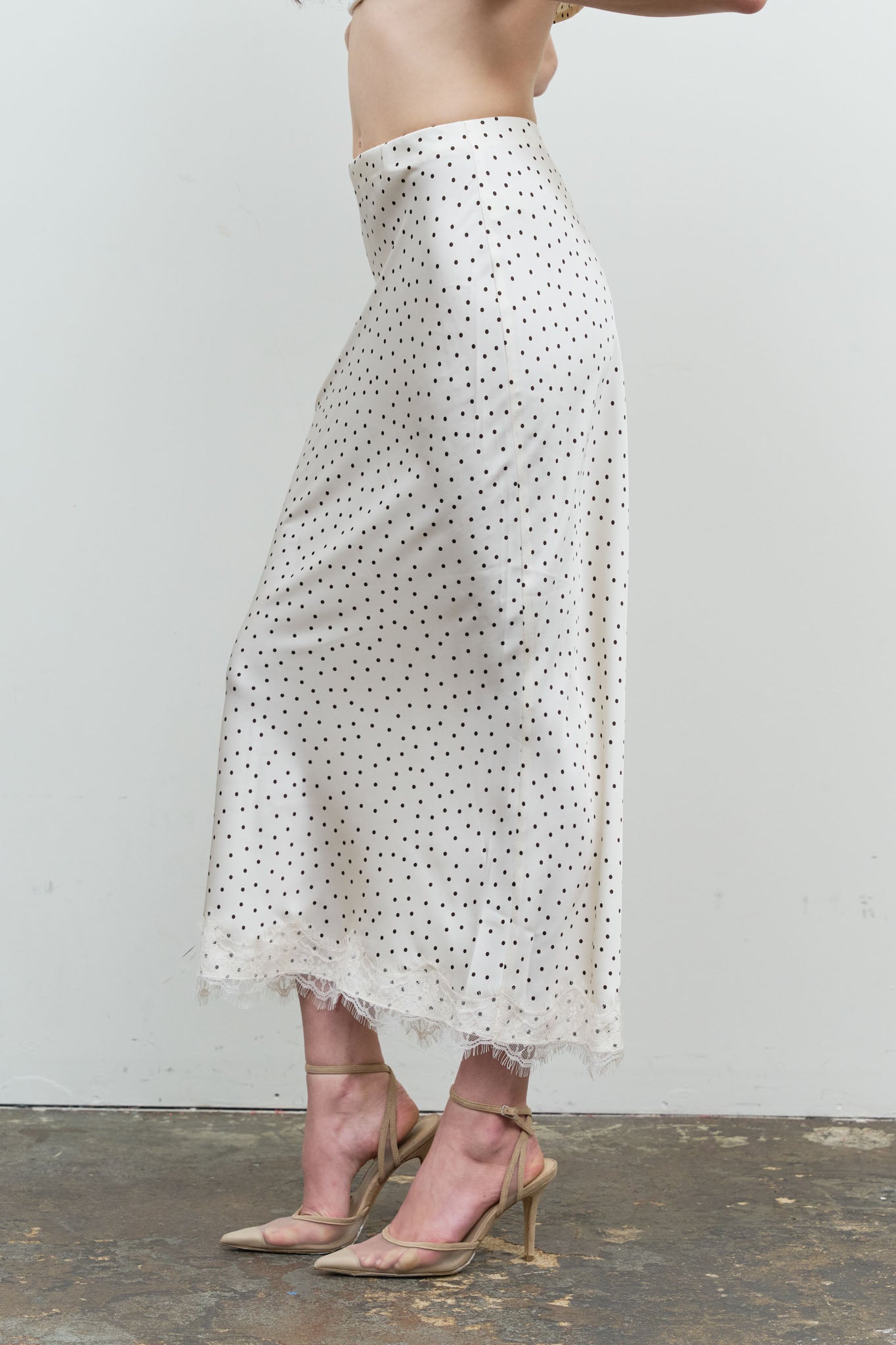 POLKA DOT LACE TRIM SLIT MIDI SKIRT