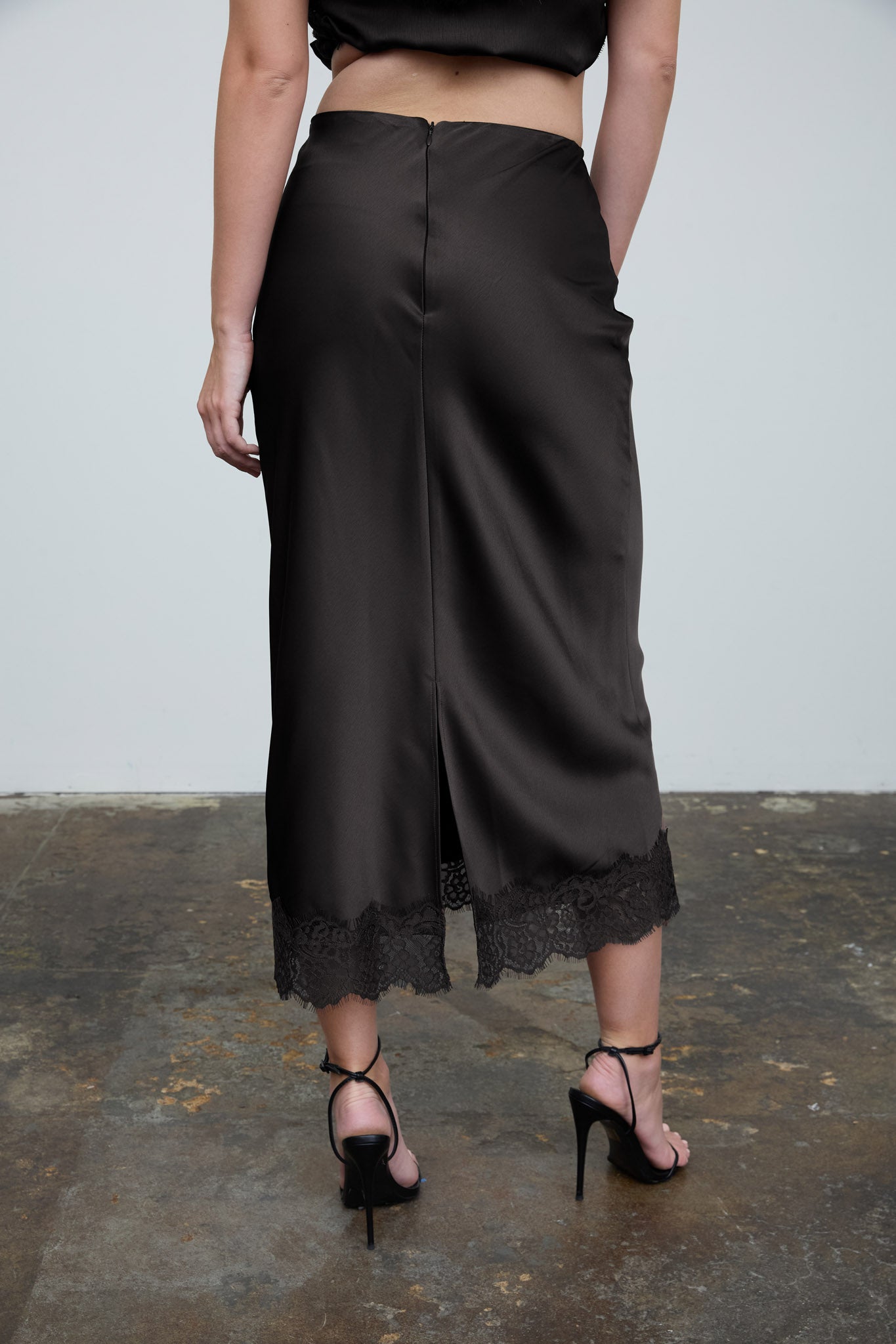 SATIN LACE HEM BACK SLIT PENCIL MIDI SKIRT (PRE-ORDER)
