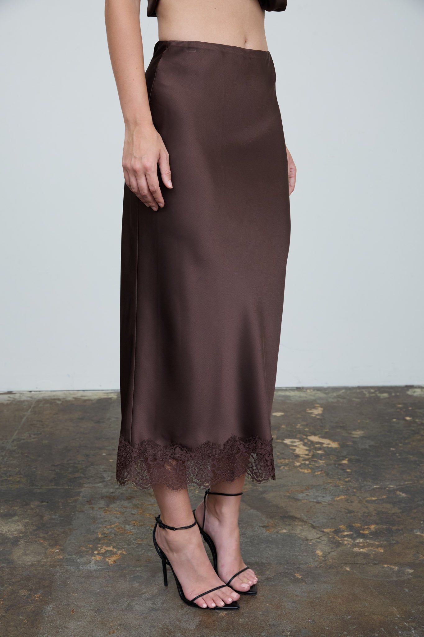 SATIN LACE HEM BACK SLIT PENCIL MIDI SKIRT