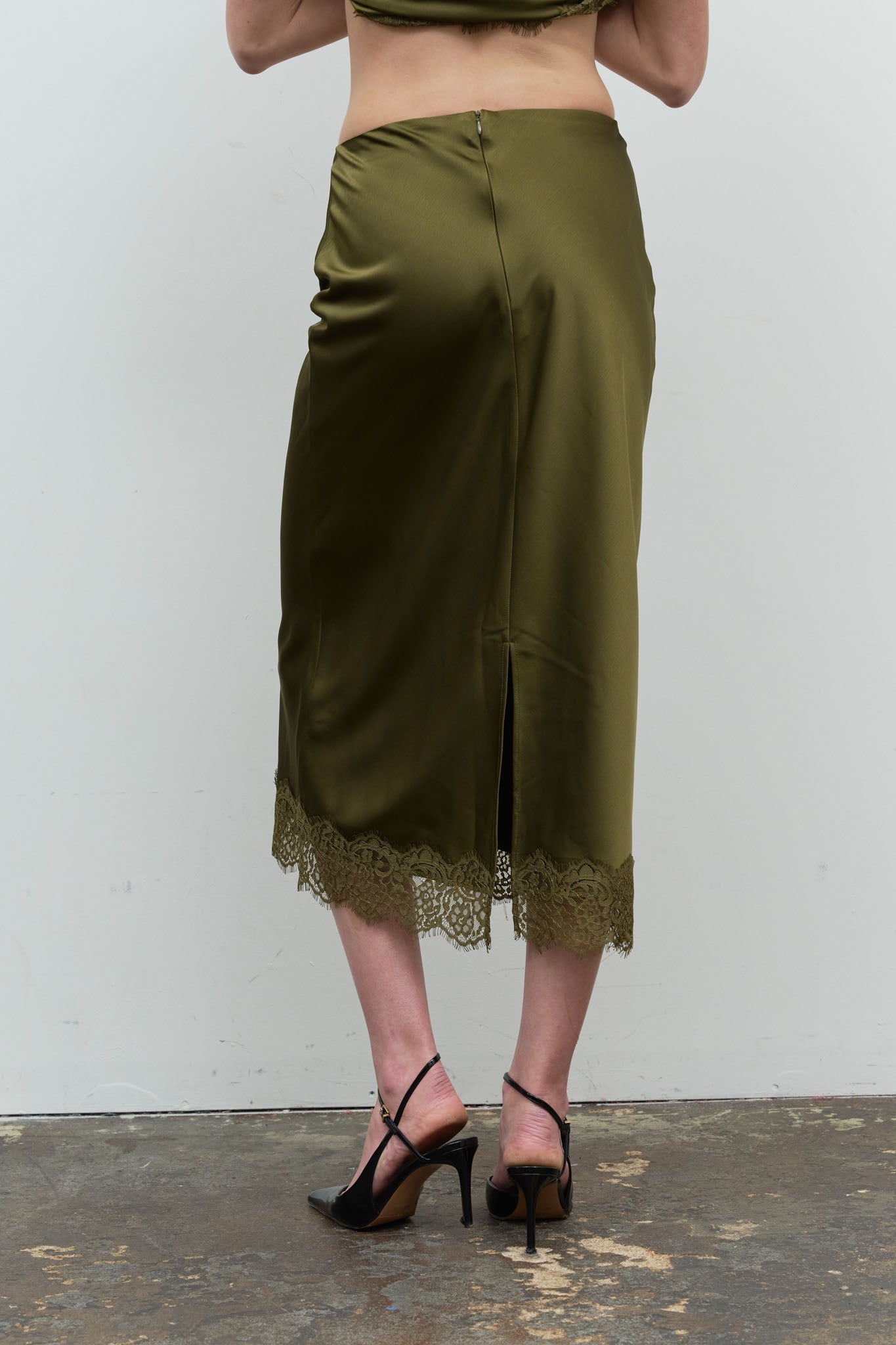 SATIN LACE HEM BACK SLIT PENCIL MIDI SKIRT