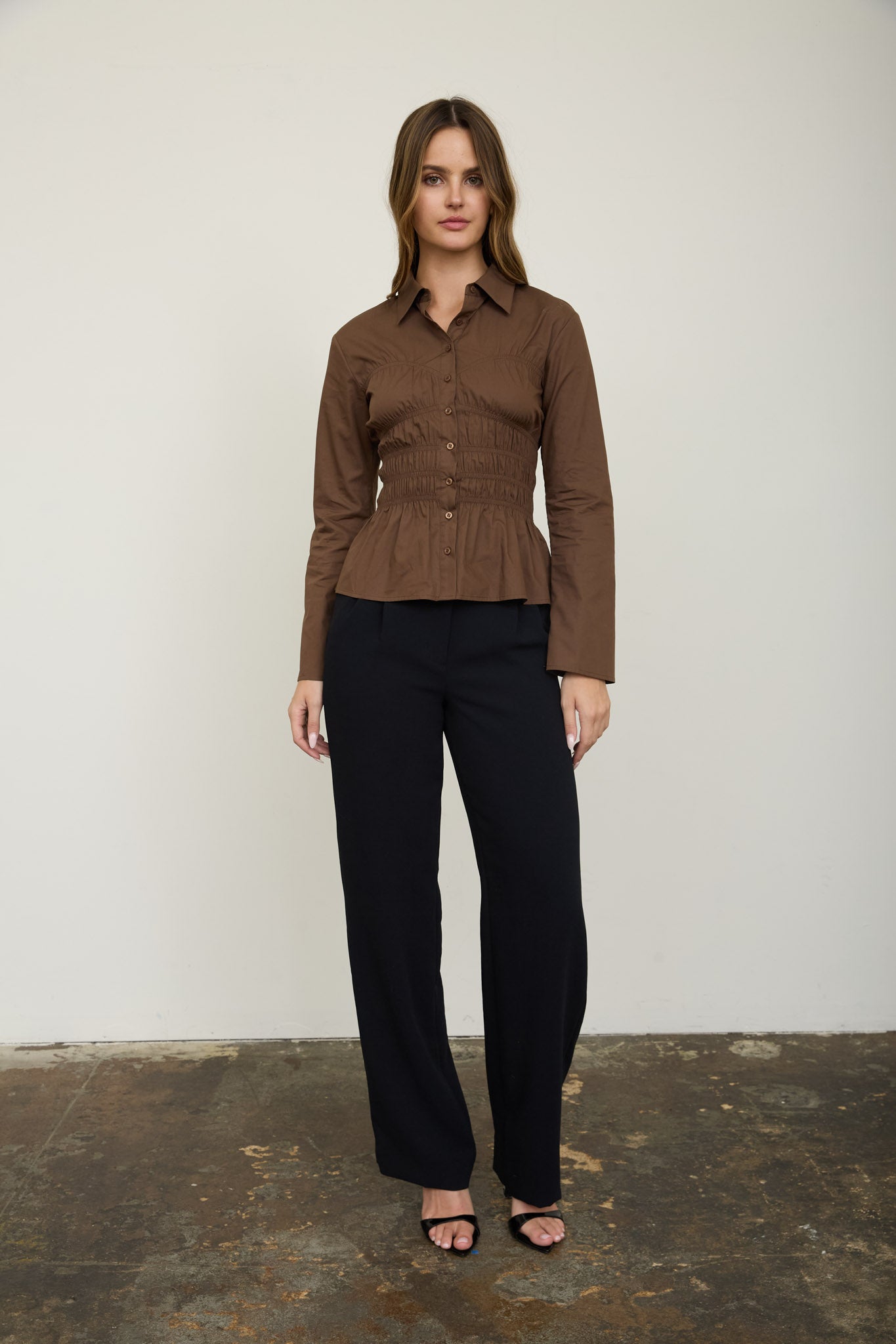 COLLARED BUTTON DOWN SHIRRED LONG SLEEVE TOP