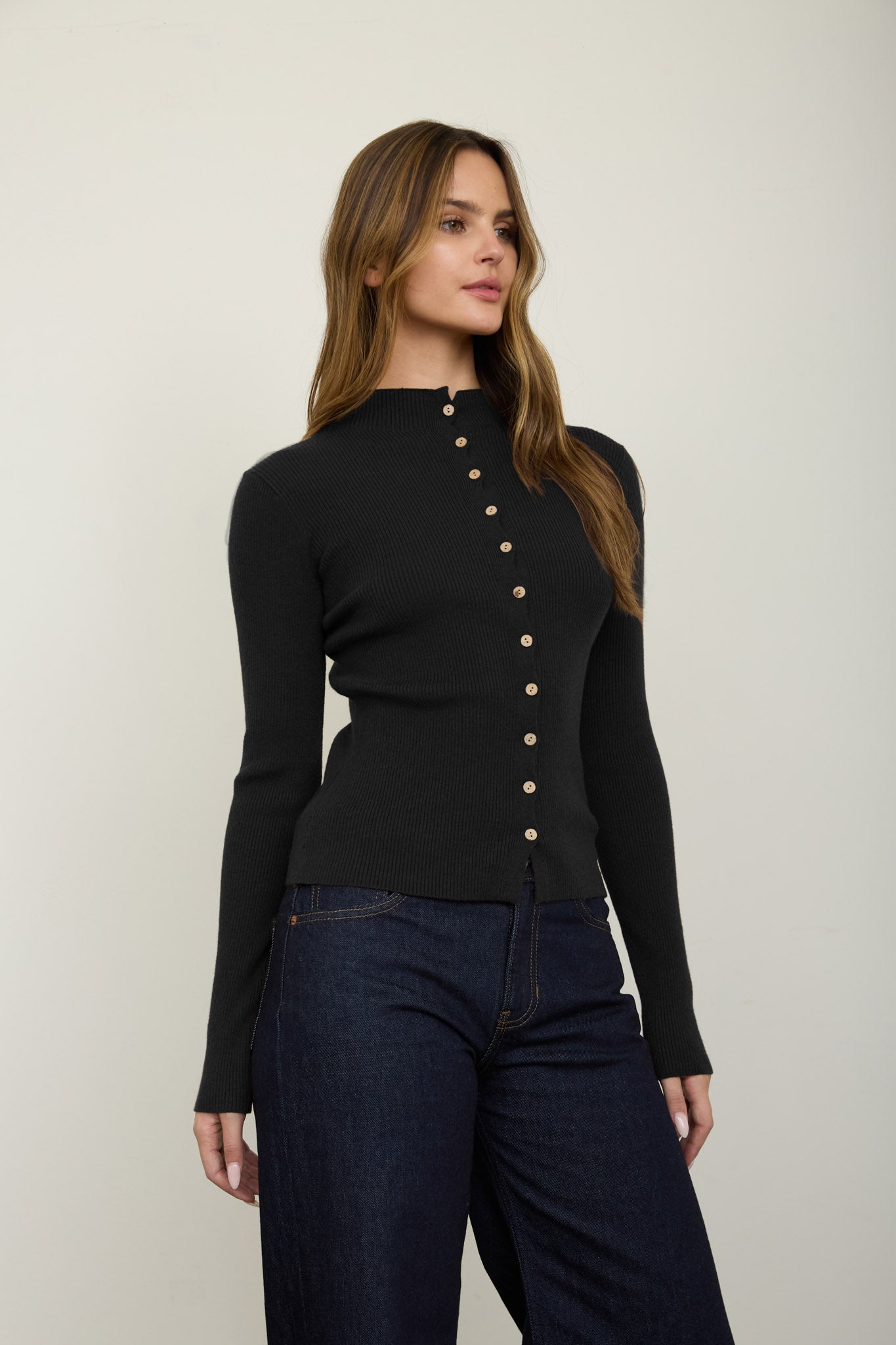 MOCK NECK SCALLOPED BUTTON KNIT CARDIGAN
