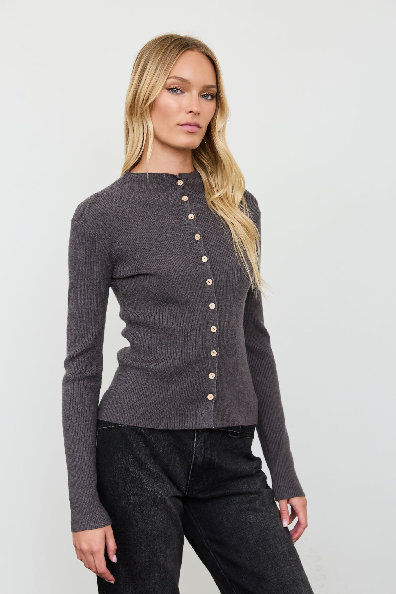 MOCK NECK SCALLOPED BUTTON KNIT CARDIGAN