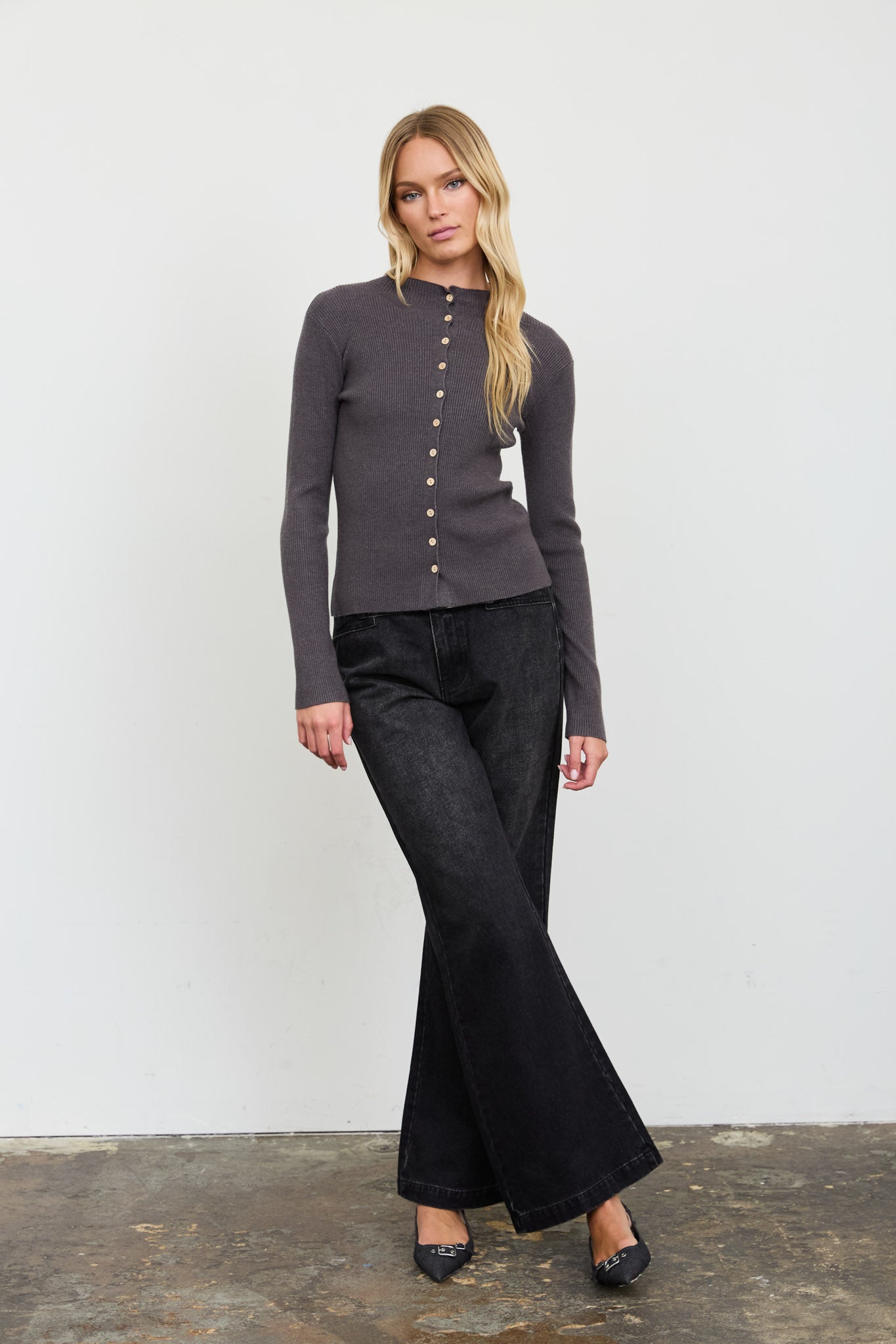 MOCK NECK SCALLOPED BUTTON KNIT CARDIGAN